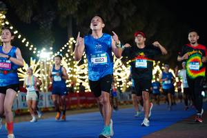 BIB: 45488, 41123, 65440
                            <button type="button" onclick="openModal(19620092)" class="btn btn-primary btn-sm float-right btn-popup" data-toggle="modal" data-target=".modal-high-quality">
                        <i class="fas fa-shopping-cart"></i> Add to Cart
                    </button>
                                            <button type="button" onclick="isThisMe(19620092, true)" class="btn btn-success btn-sm float-right btn-popup btn-isme hidden" data-toggle="tooltip" data-placement="bottom" title="นี่คือรูปของคุณใช่ไหม คลิกที่นี่เพื่อเอาเข้าอัลบั้ม">
                        <i class="fas fa-plus"></i> Add to album
                    </button>
                    <button type="button" onclick="isThisMe(19620092, false)" class="btn btn-warning btn-sm float-right btn-popup btn-isnotme hidden">
                        <i class="fas fa-ban"></i> Remove from album
                    </button>